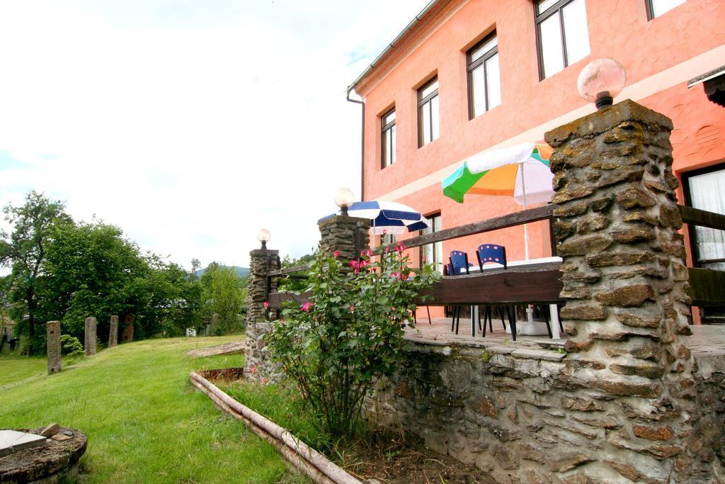 Penzion Muflon Bela nad Radbuzou Dış mekan fotoğraf